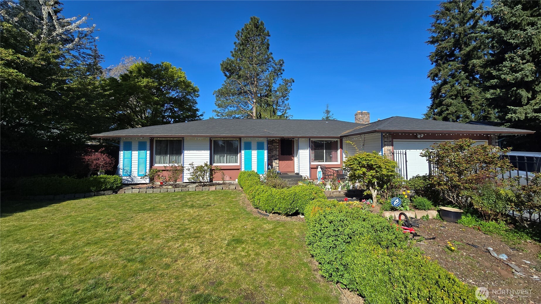 1443 Elm Street Property Photo
