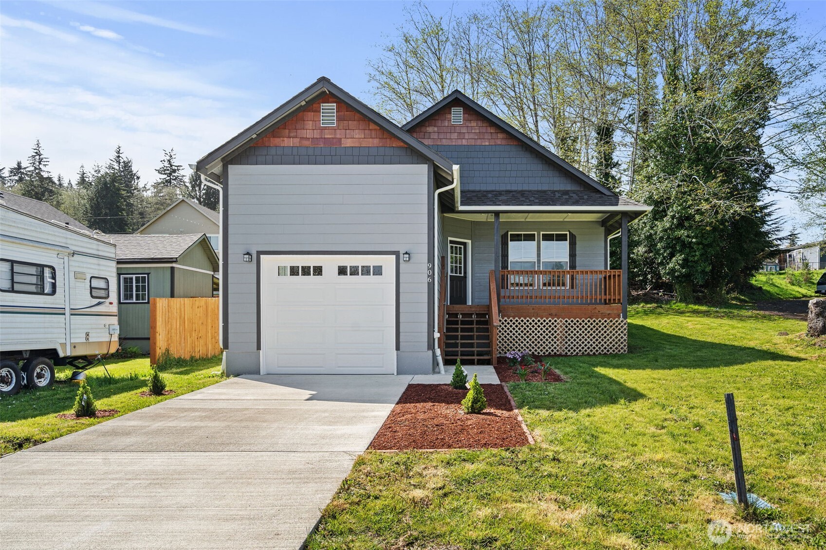 906 Ballentine Street Property Photo