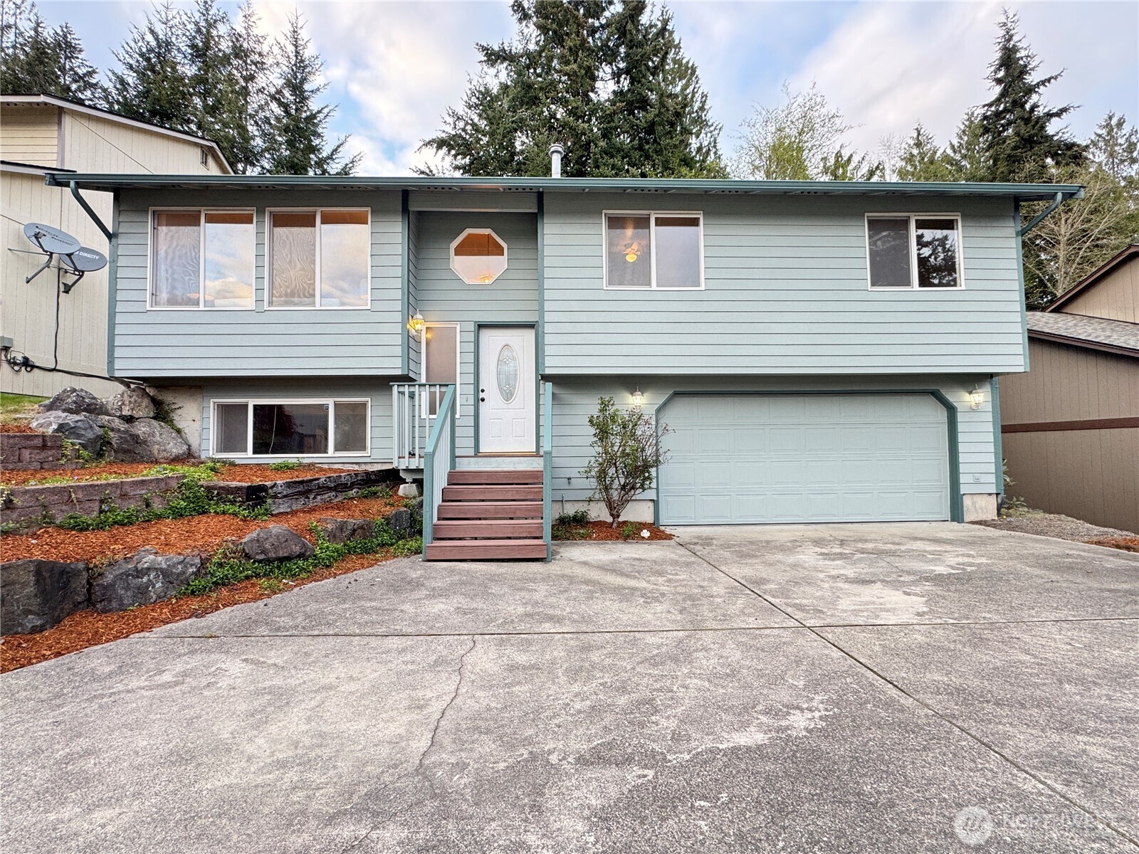147 Silverdale Real Estate Listings Main Image