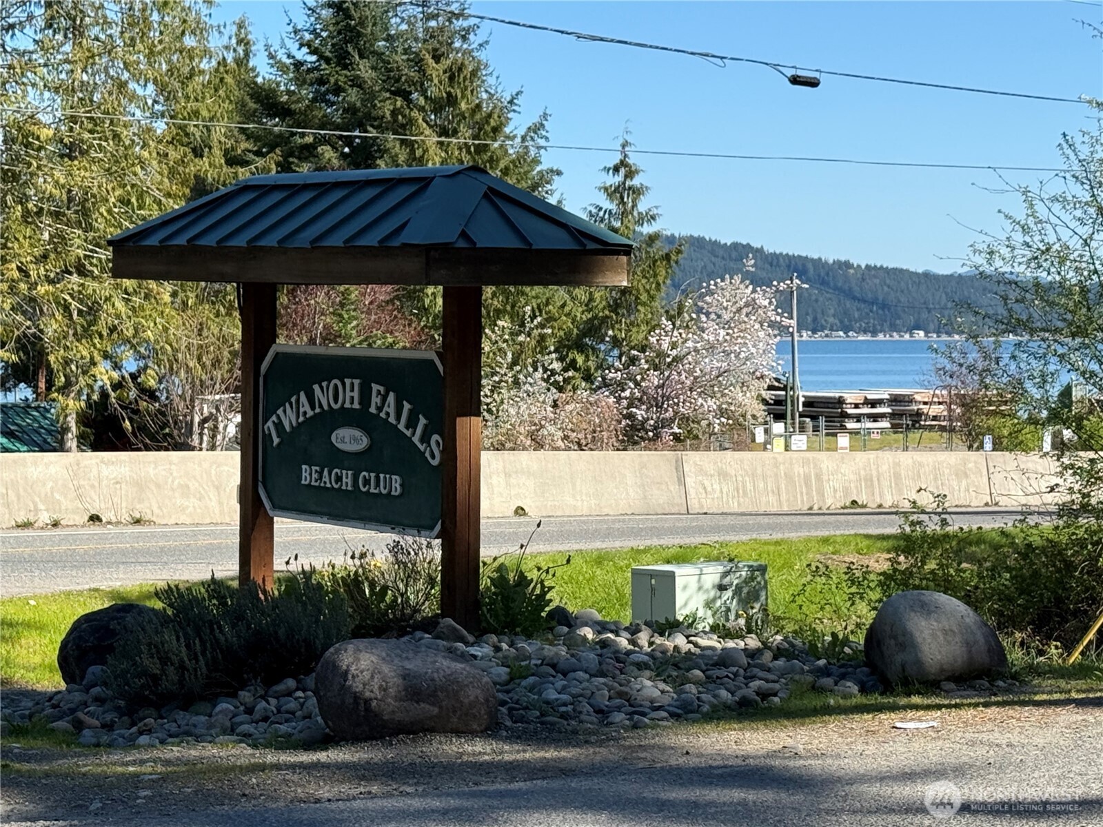 147 Ne Snowcap Drive Property Photo