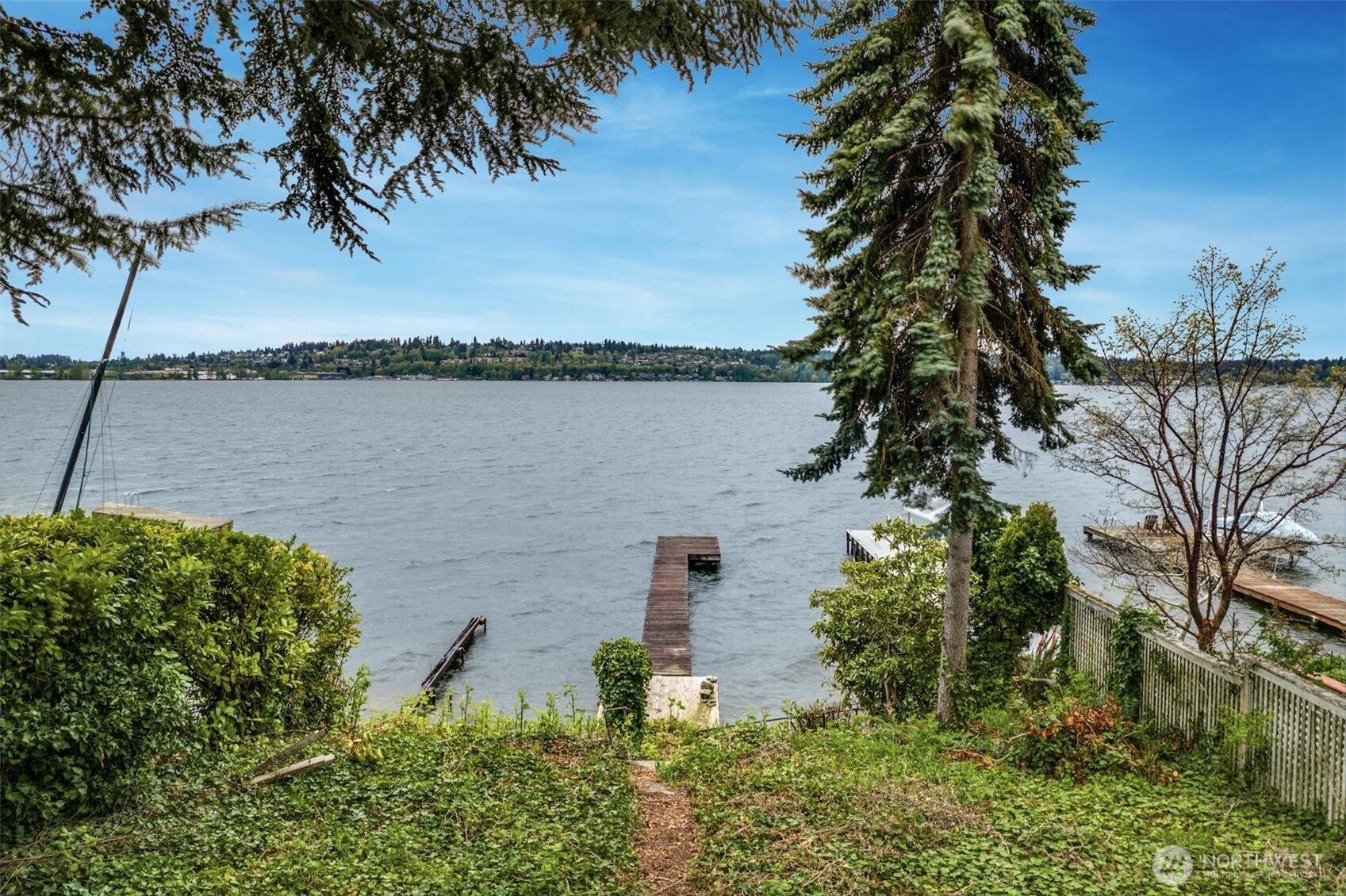 11043 Champagne Point Road Property Photo 1
