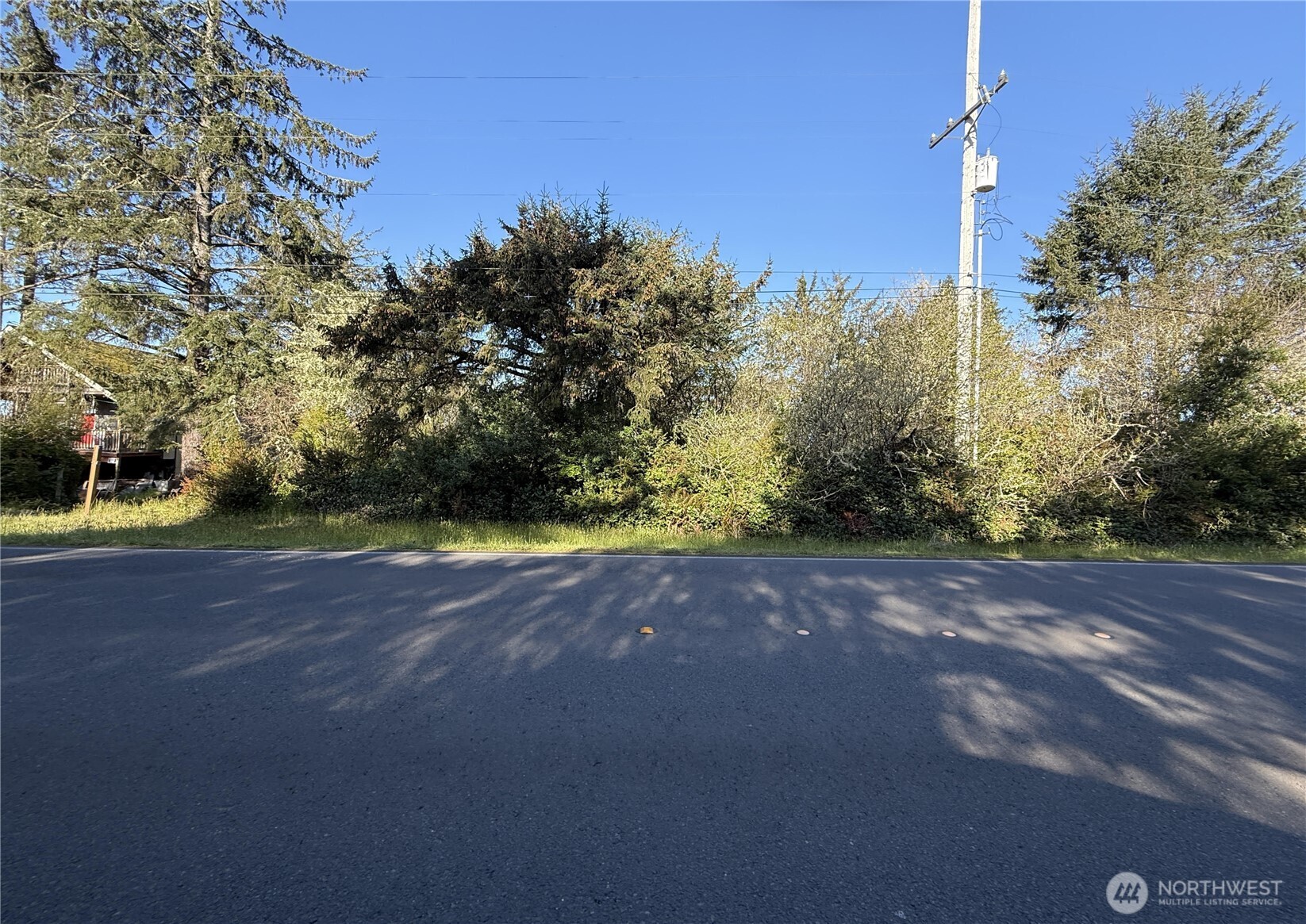 549 Dolphin Avenue Property Photo 1