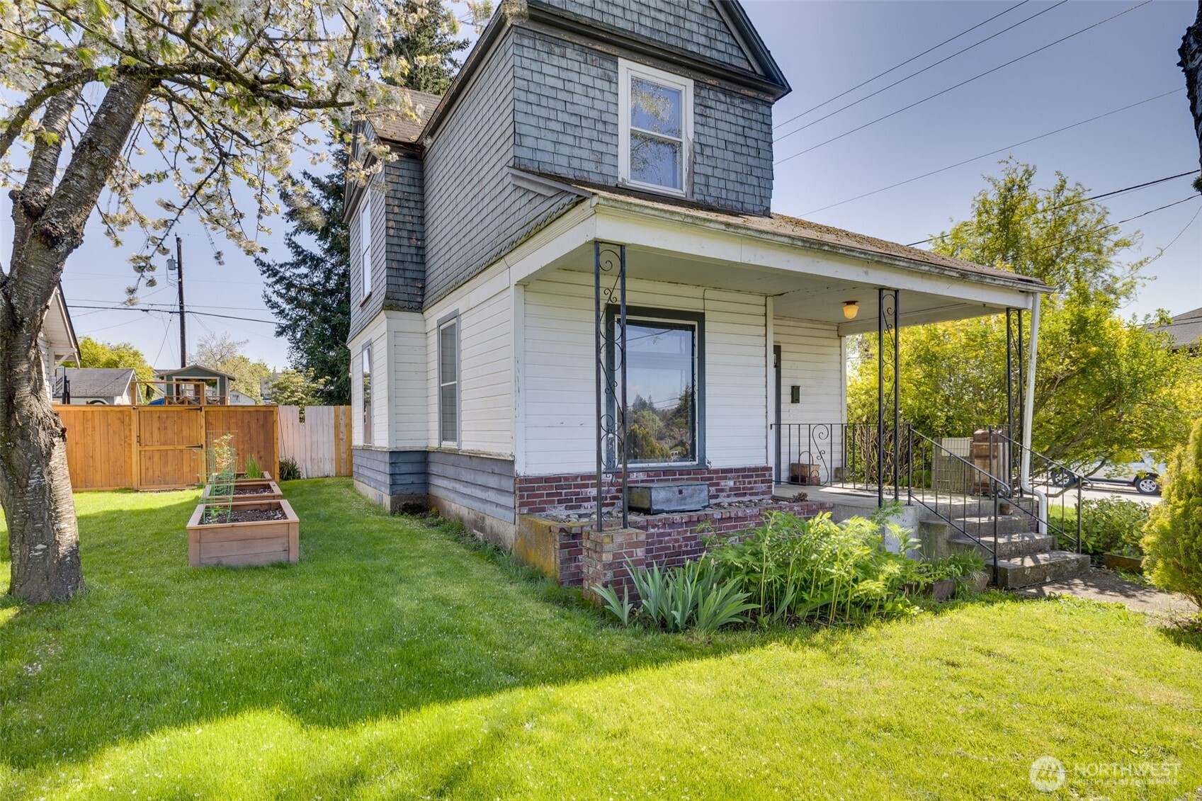 2231 Highland Avenue Property Photo 1