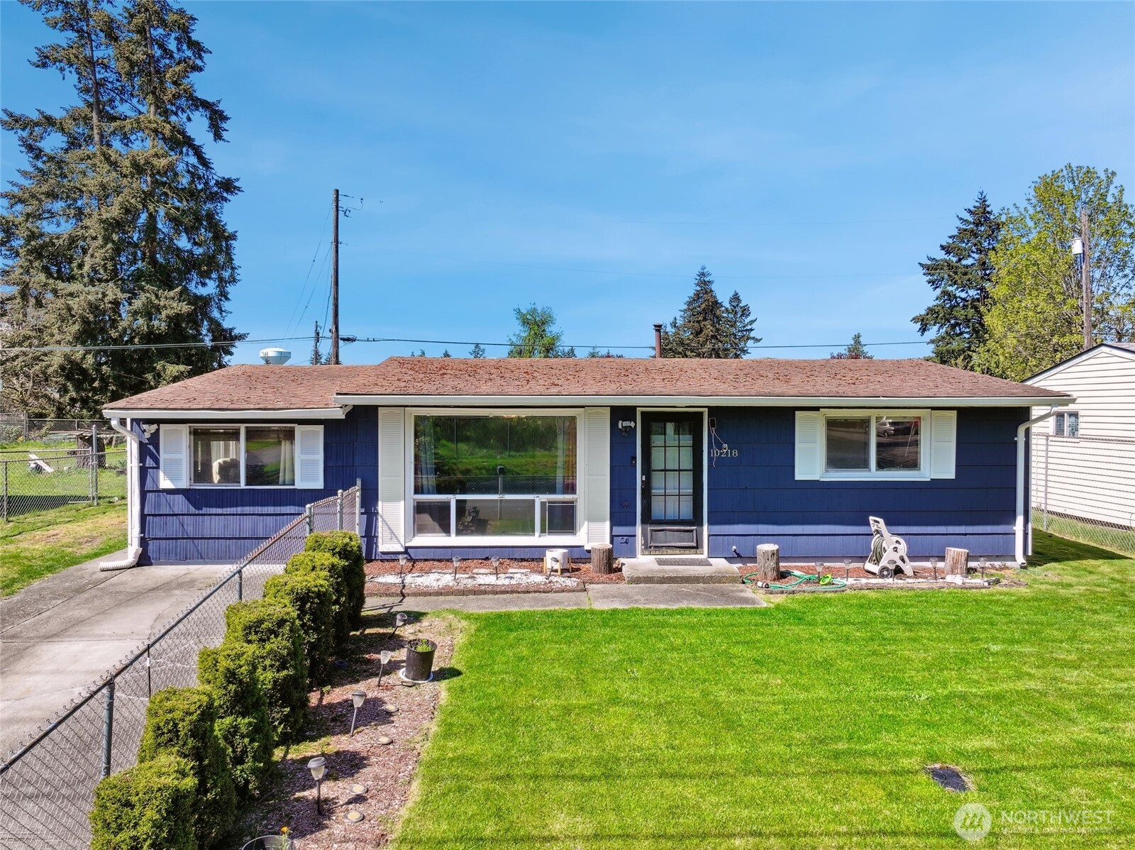 10218 47th Avenue Property Photo