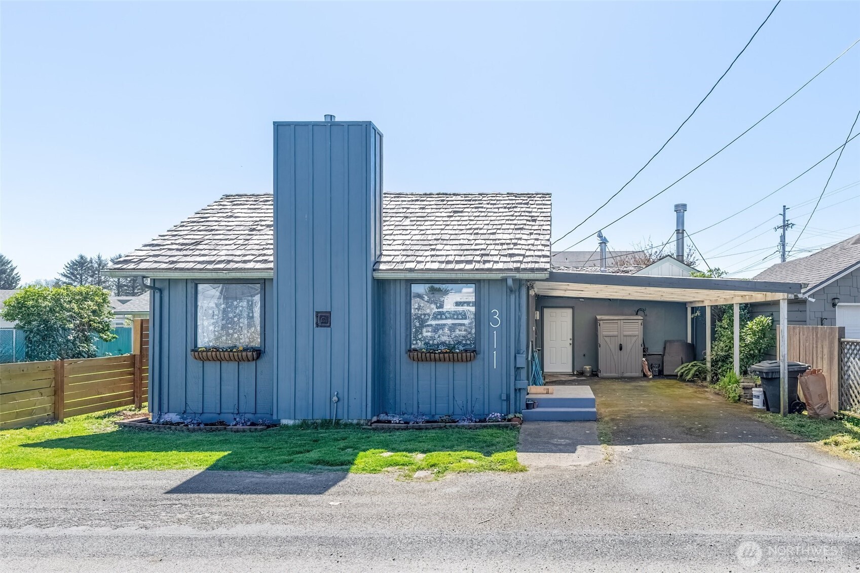 311 Se 3rd Street Property Photo 1
