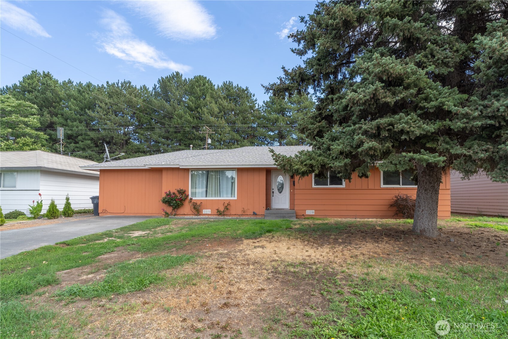 775 S 4th Avenue Property Photo 1