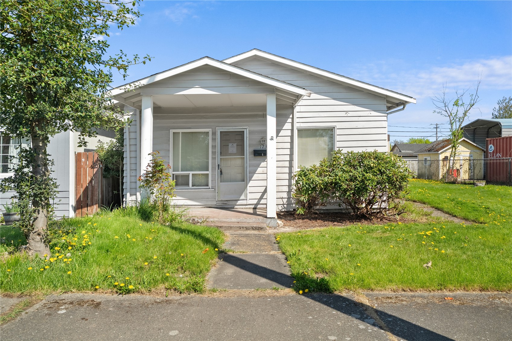 123 8th Street Property Photo