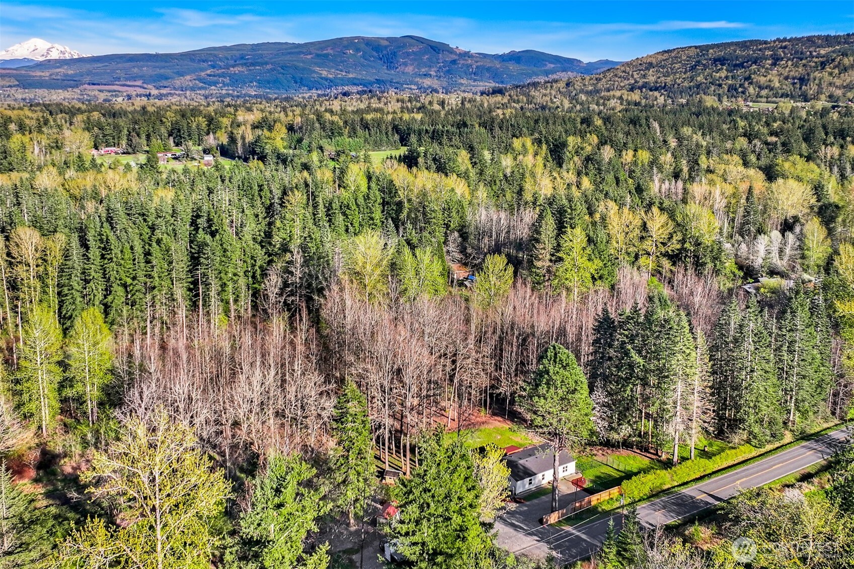 4930 Noon Road Property Photo