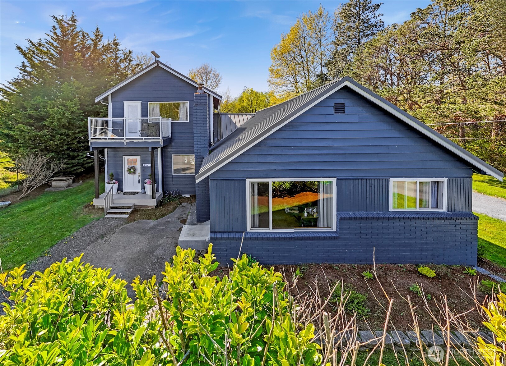 2155 Postal Avenue Property Photo
