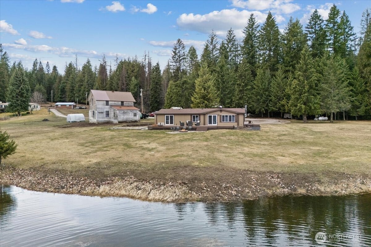 41710 N Perry Road Property Photo