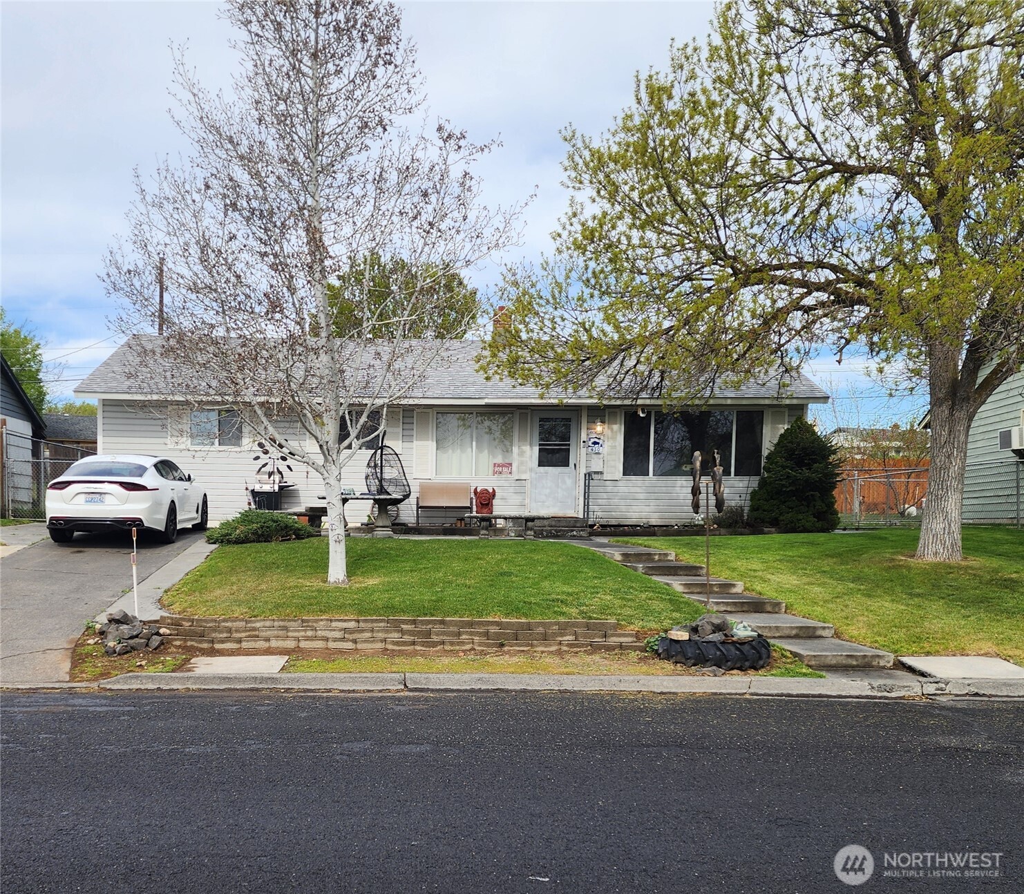 430 N Dale Rd Property Photo
