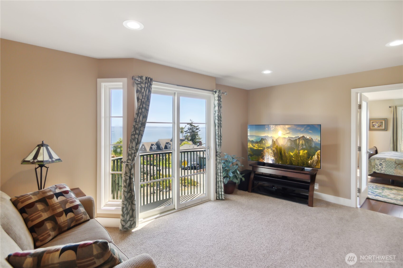 504 Foster Street Property Photo 22