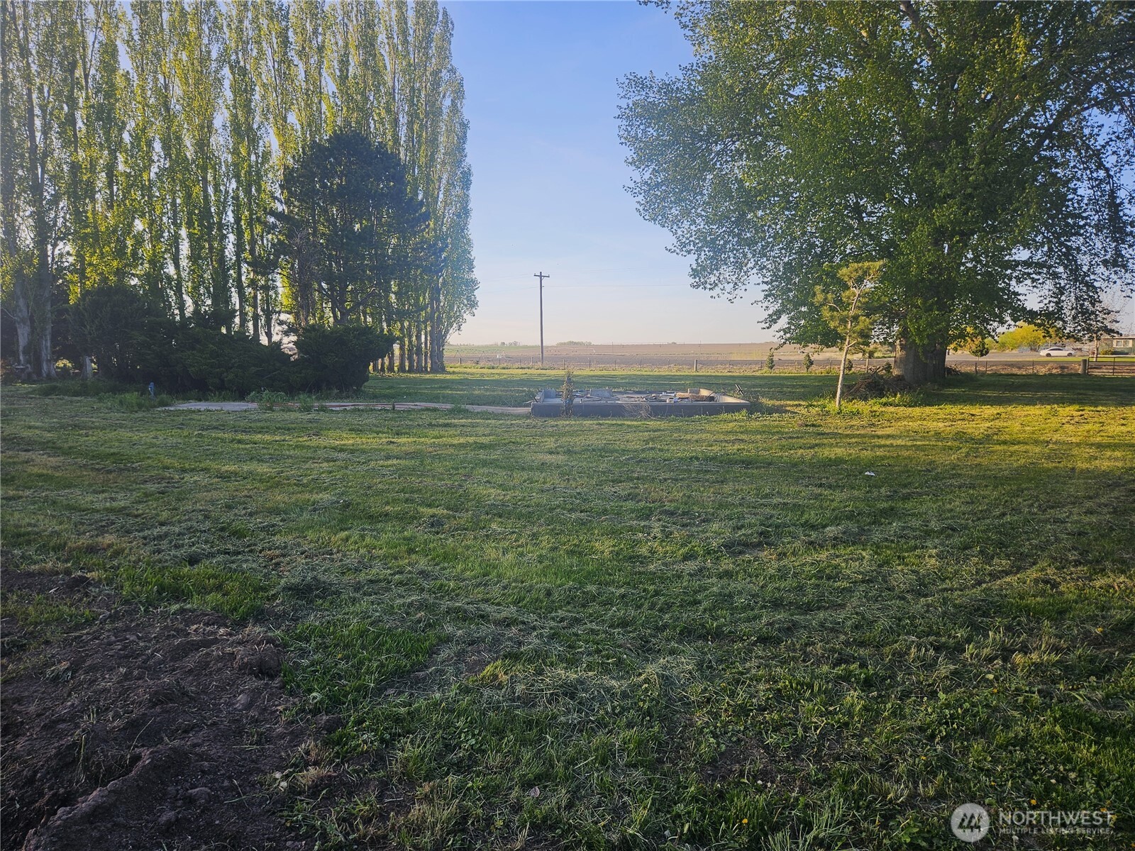 1830 W Black Arrow Lane 1 Property Photo 1
