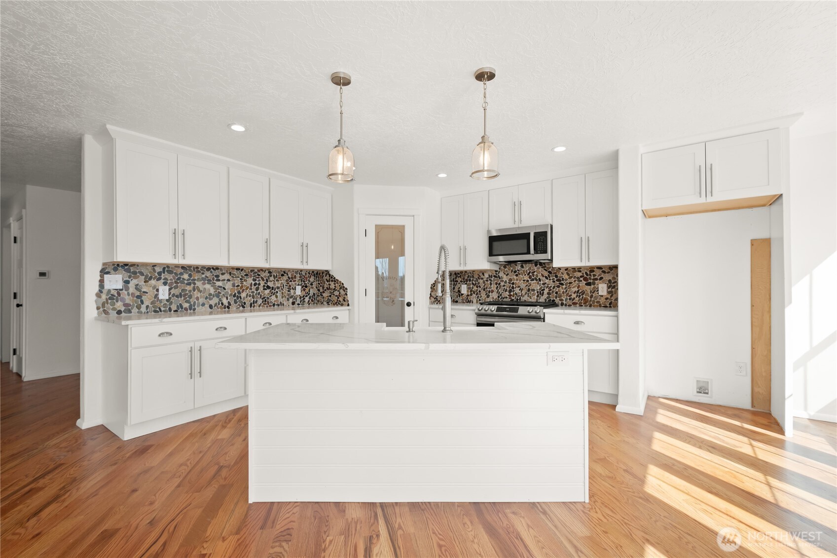 1006 Cowlitz Way Property Photo 9