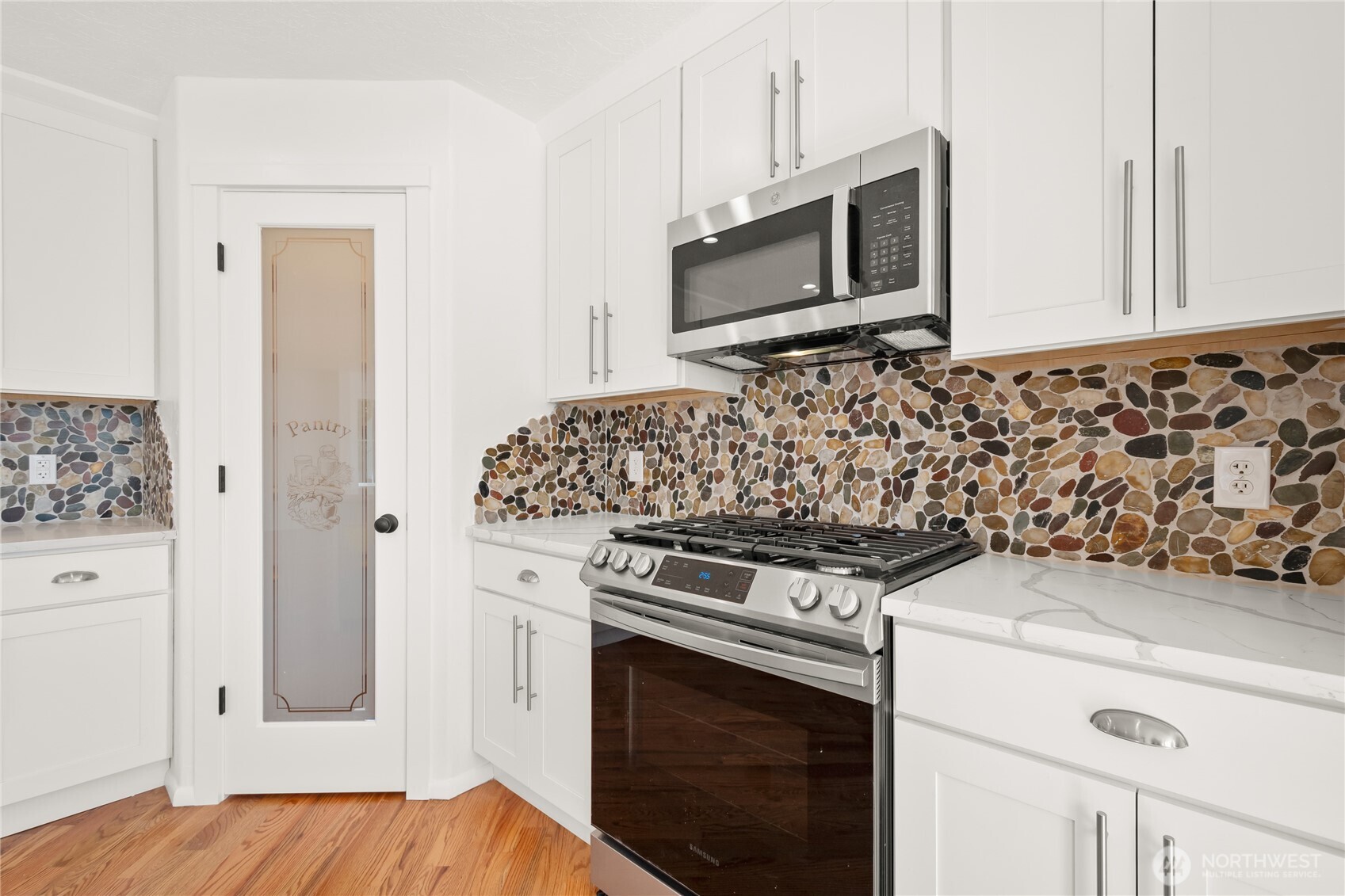 1006 Cowlitz Way Property Photo 10