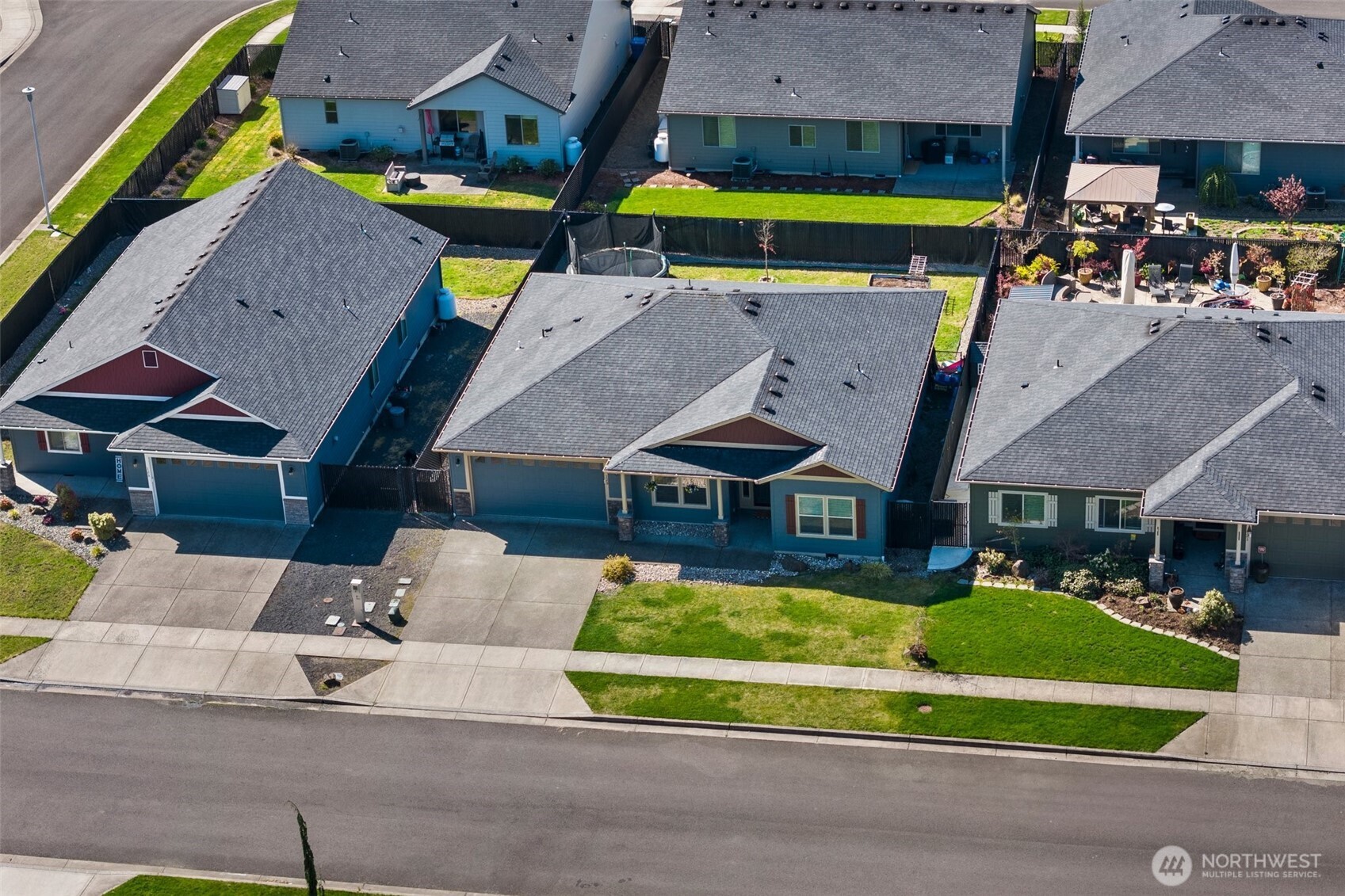 123 Zephyr Drive Property Photo 5