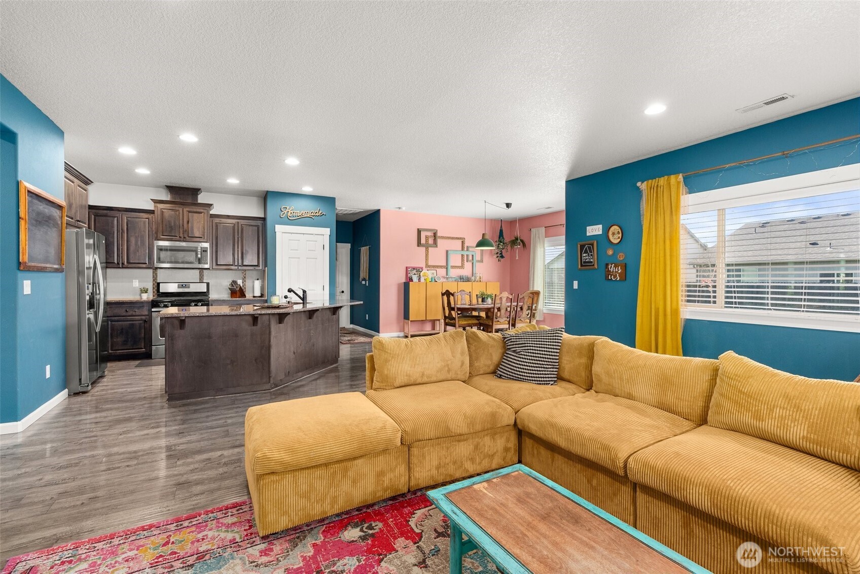 123 Zephyr Drive Property Photo 14