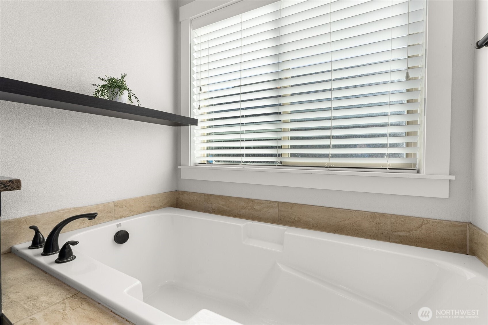 123 Zephyr Drive Property Photo 24