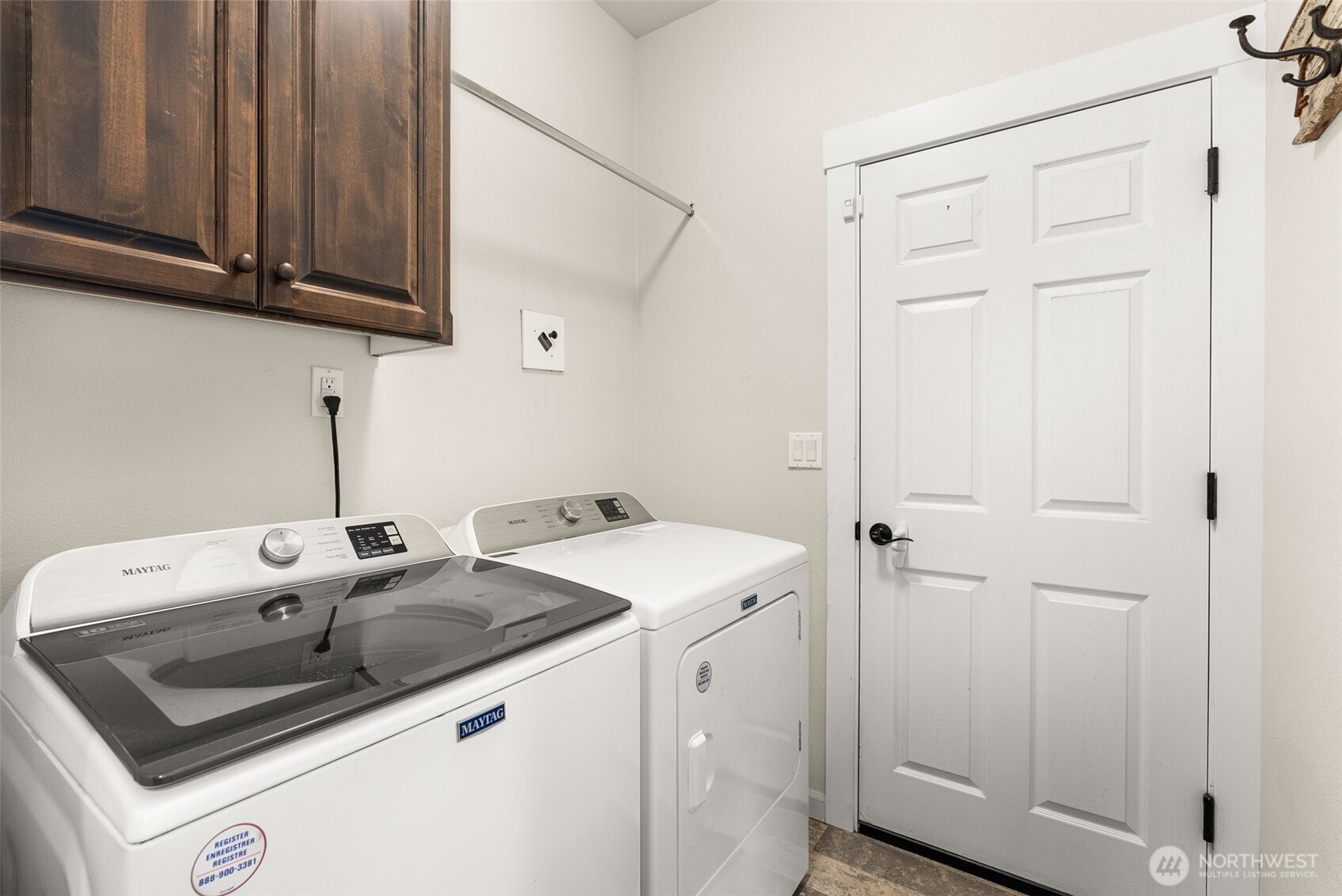 123 Zephyr Drive Property Photo 28