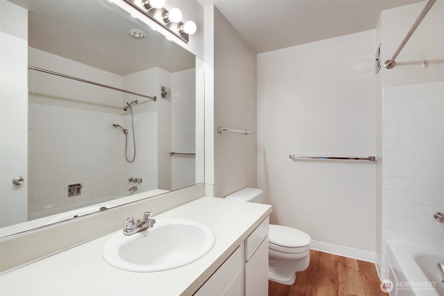 322 N 134th Street 203 Property Photo 19