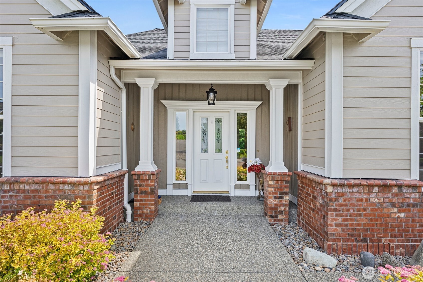 2111 Huntington Loop Property Photo 5