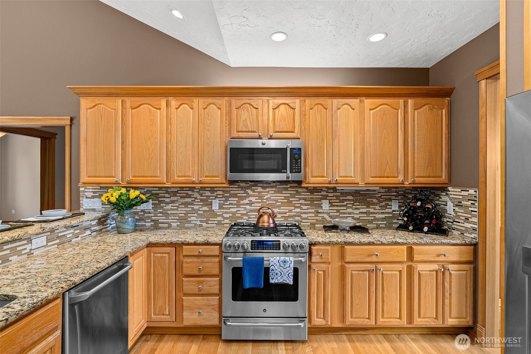 2111 Huntington Loop Property Photo 13