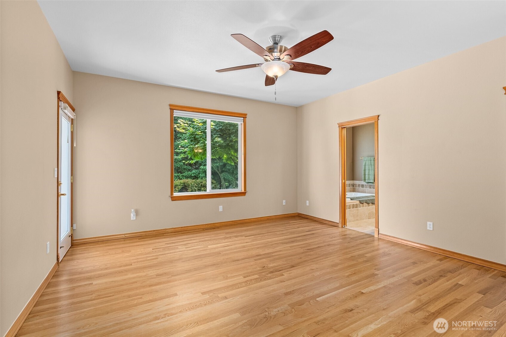2111 Huntington Loop Property Photo 19