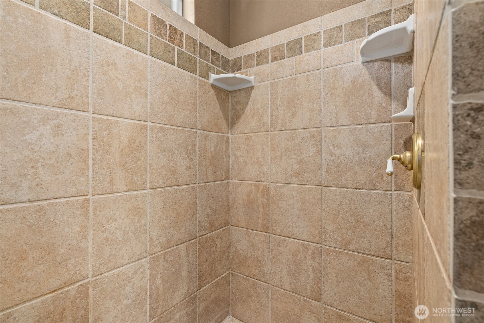 2111 Huntington Loop Property Photo 22