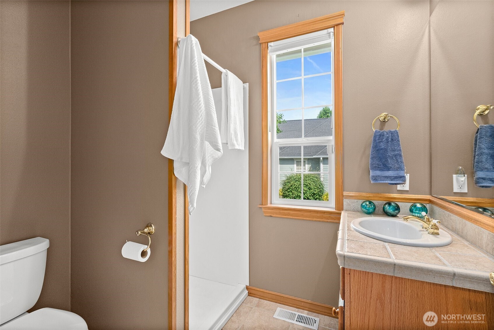 2111 Huntington Loop Property Photo 24