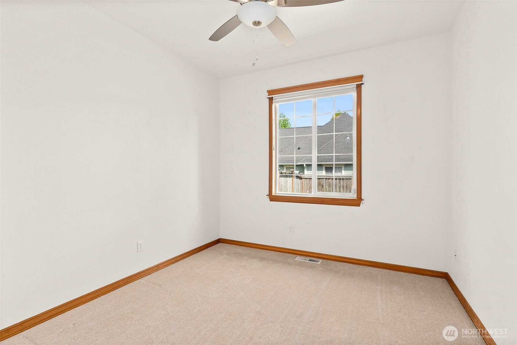 2111 Huntington Loop Property Photo 25