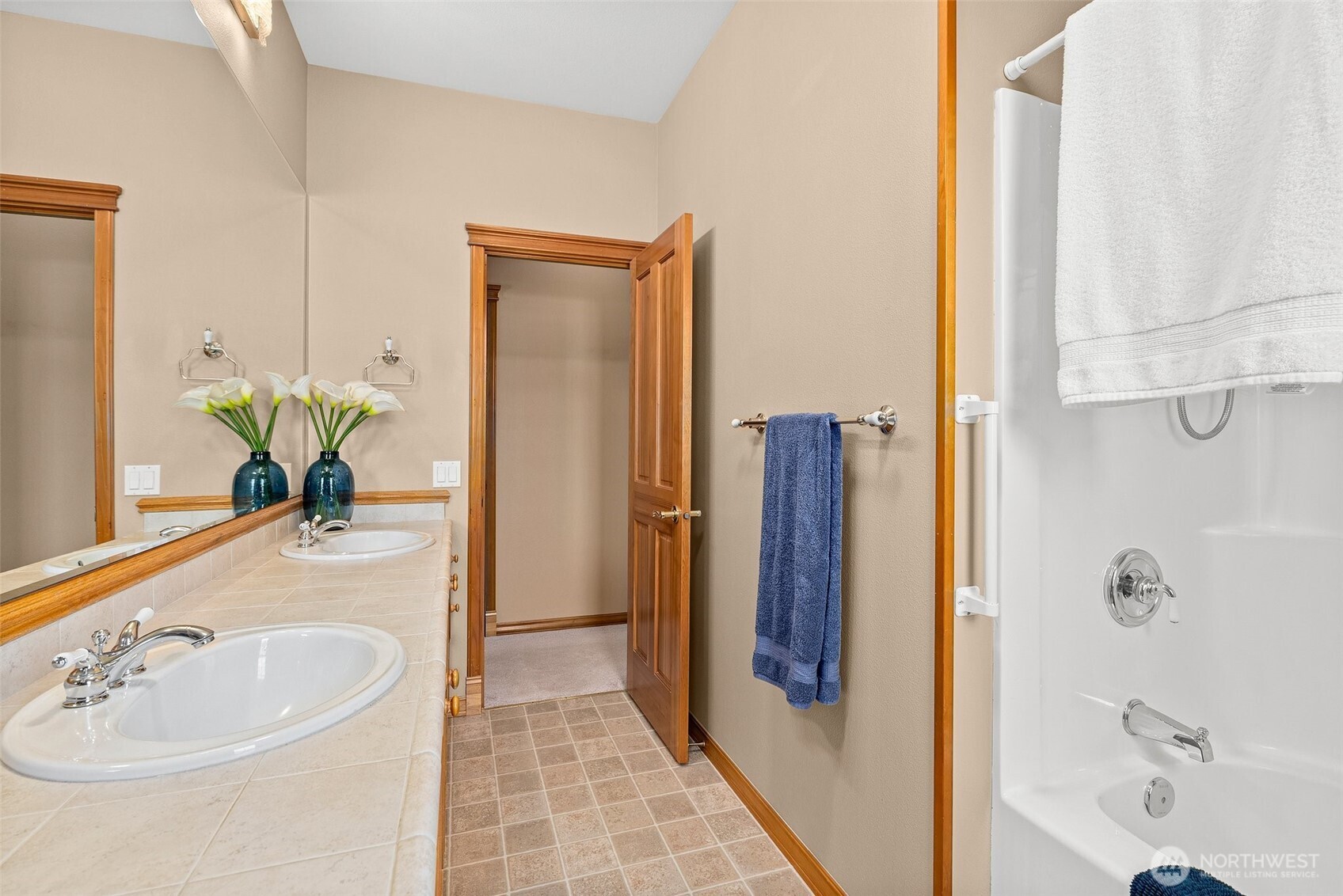 2111 Huntington Loop Property Photo 28