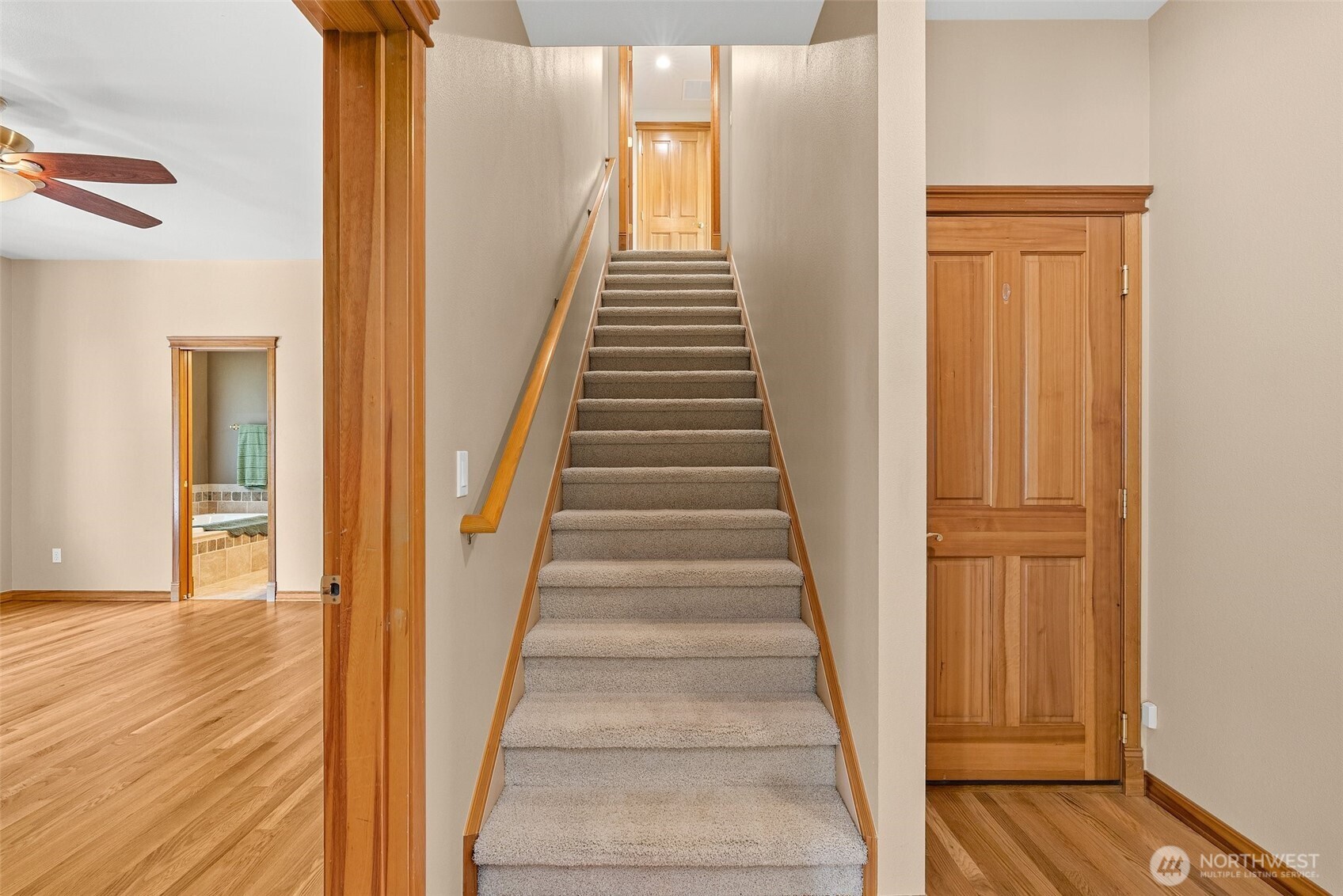 2111 Huntington Loop Property Photo 30