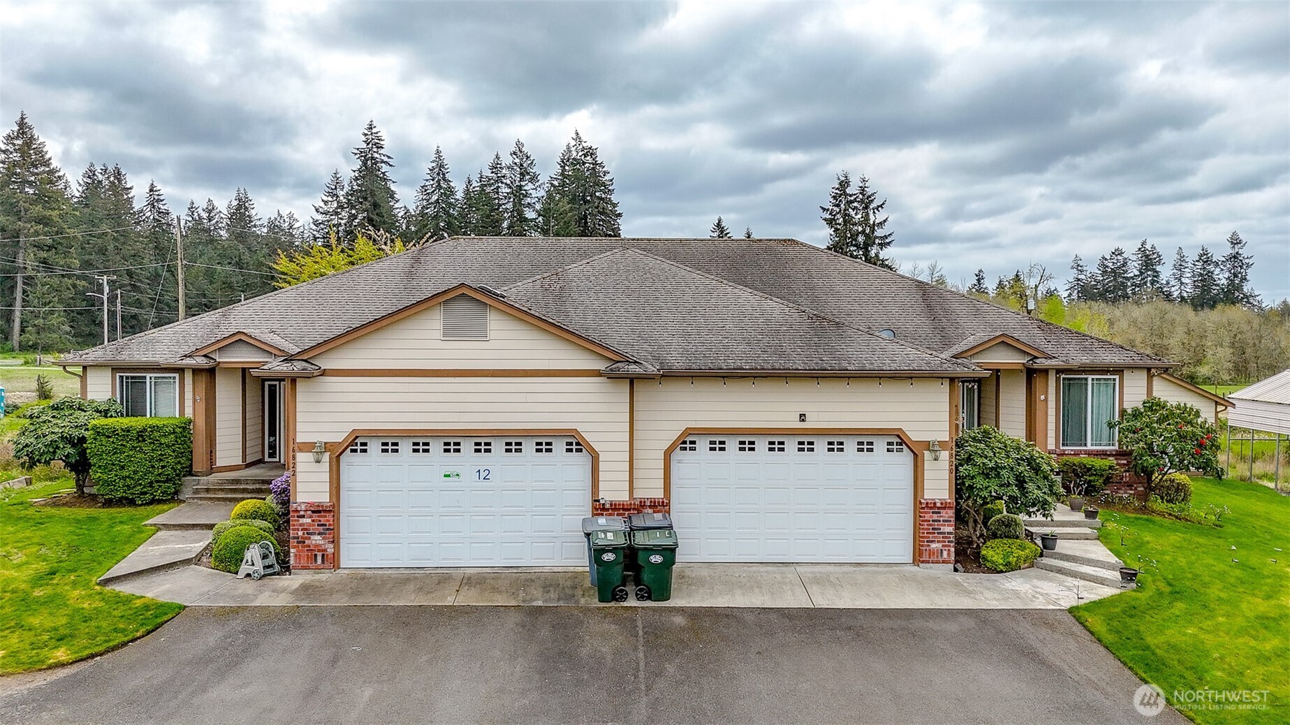 16820 16822 32nd Avenue Property Photo