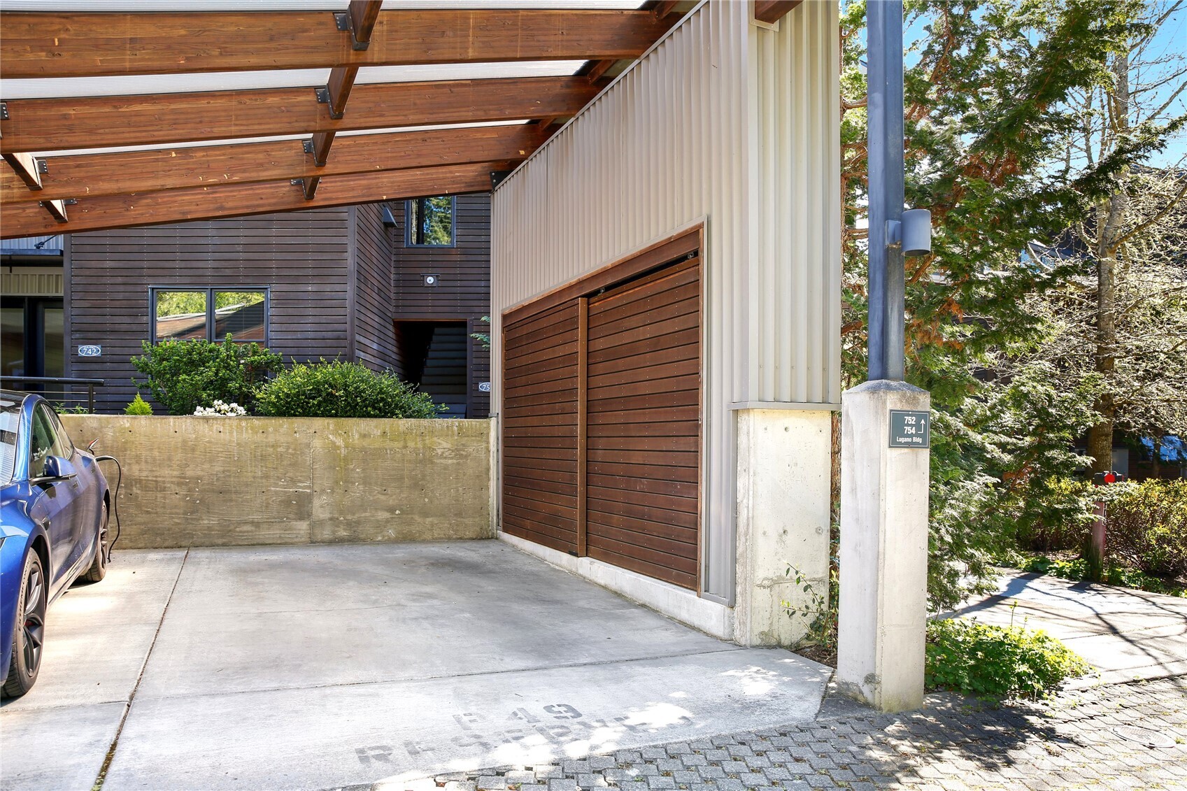 752 Vineyard Lane L205 Property Photo 4