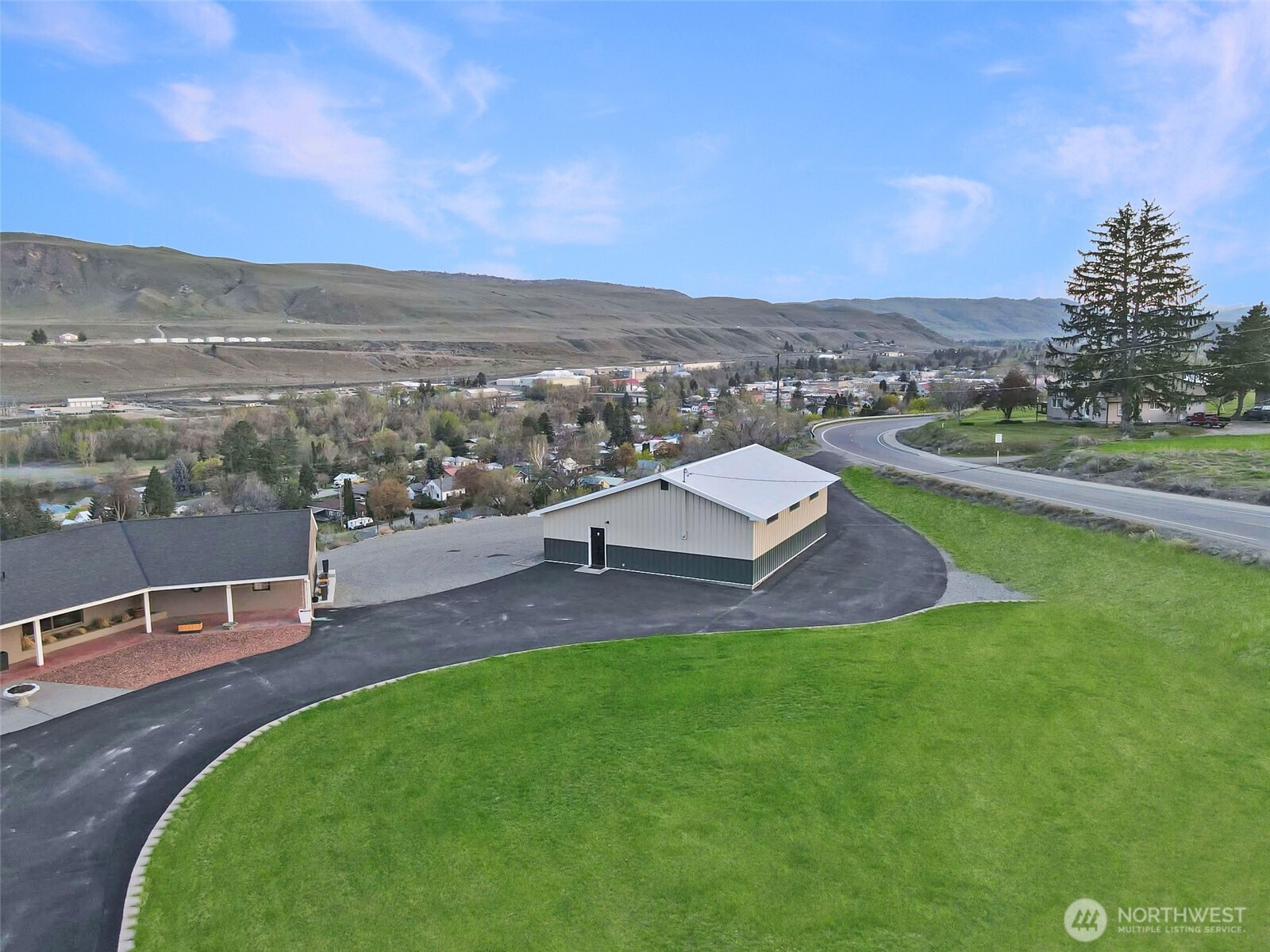 940 Sunrise Heights Road Property Photo 38