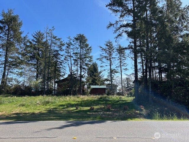 512 Duck Lake Drive Property Photo
