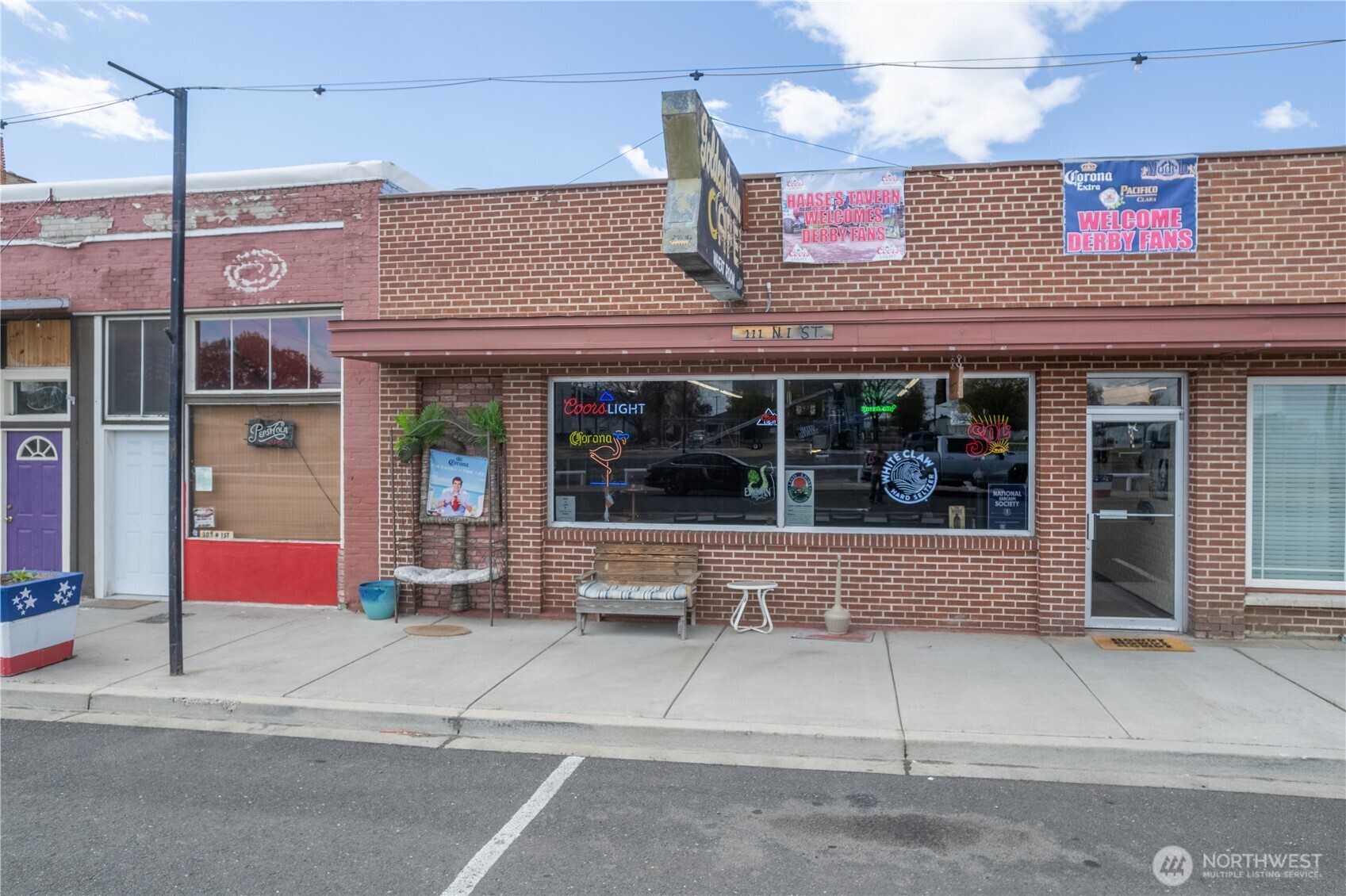 111 N I Street Property Photo