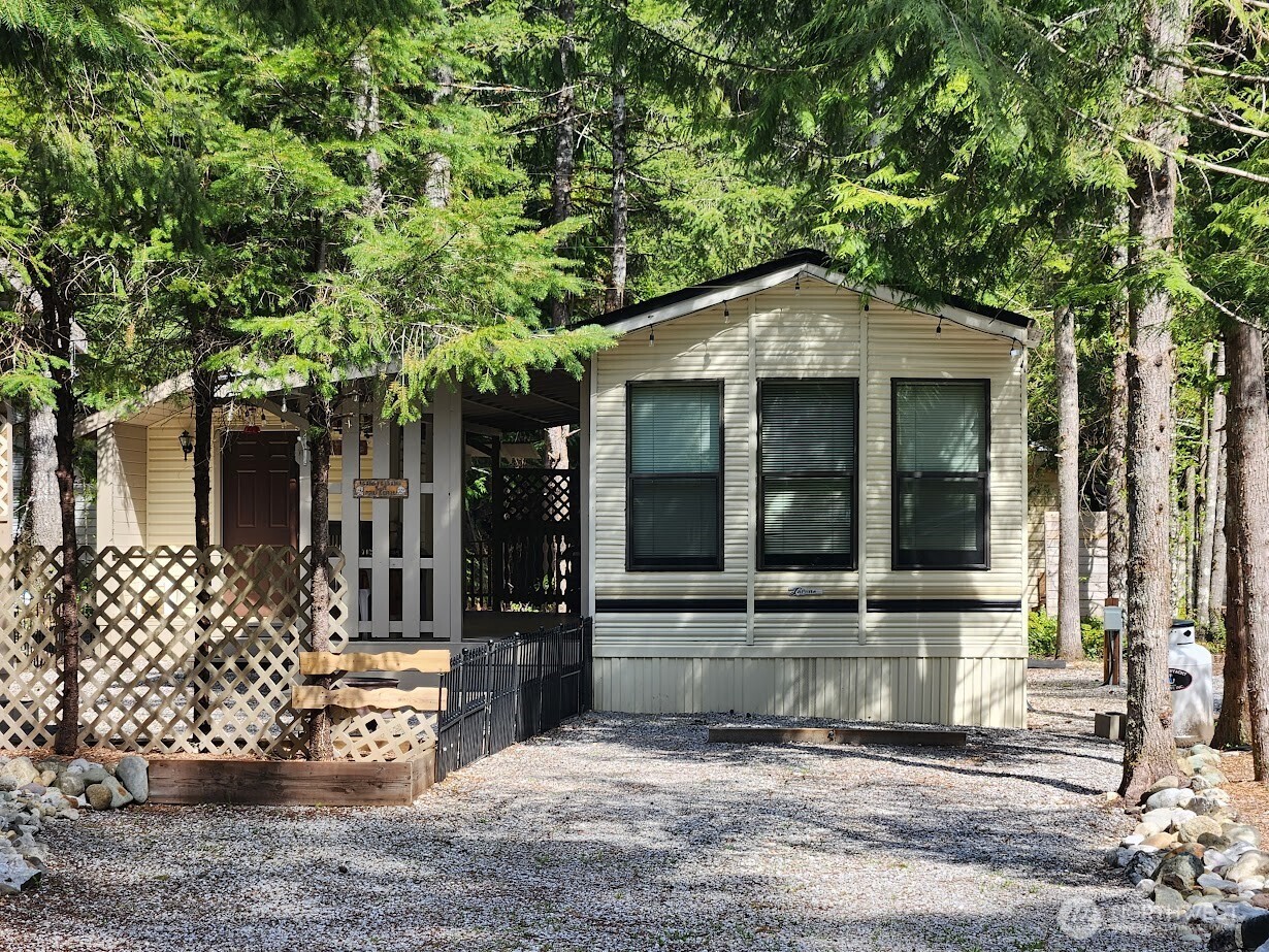 28 4 Drial Loop Property Photo