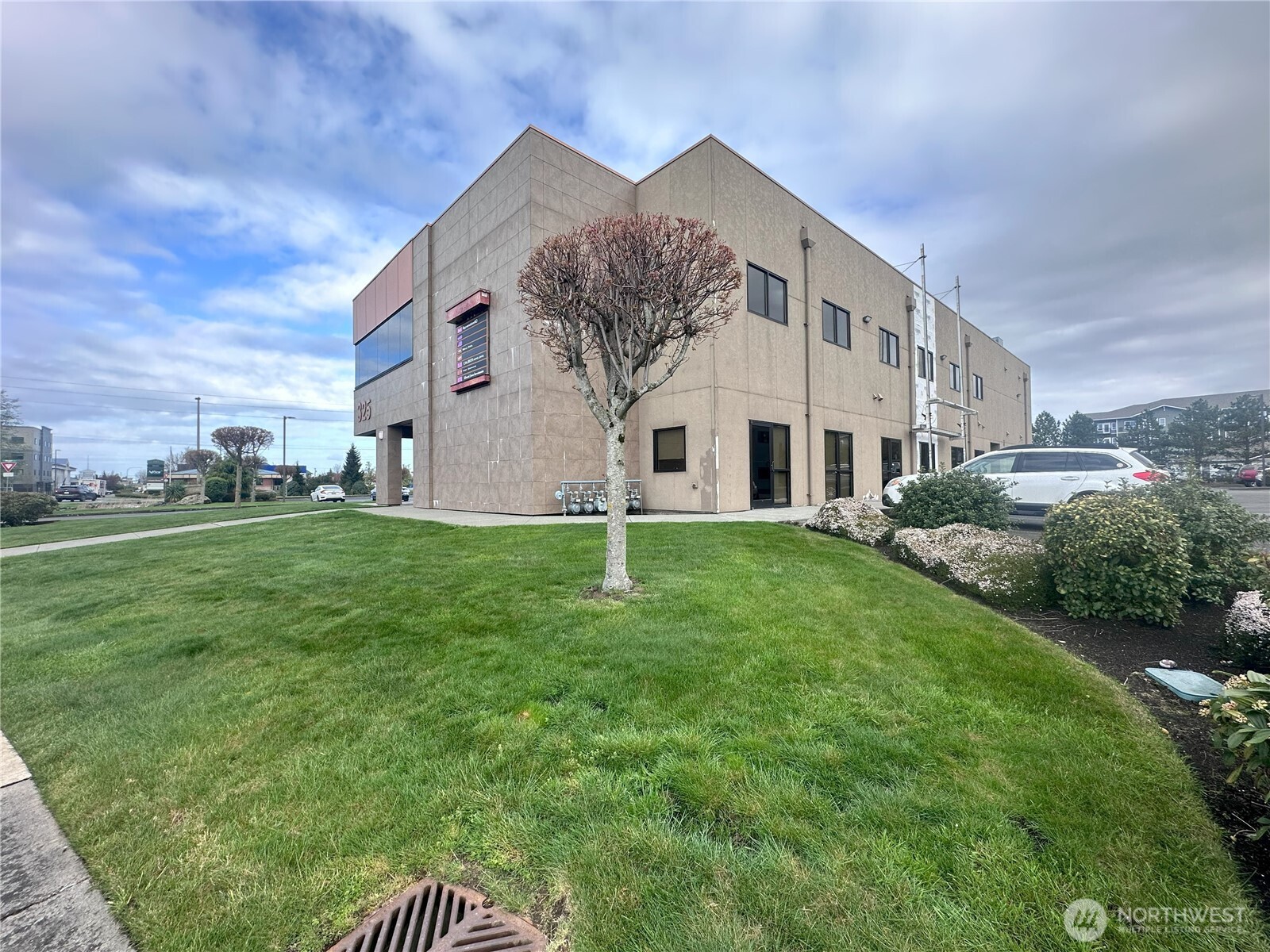 325 E George Hopper Road 107 Property Photo 12