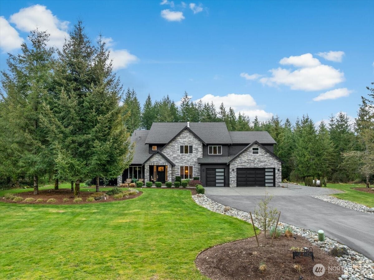 98051 Real Estate Listings Main Image