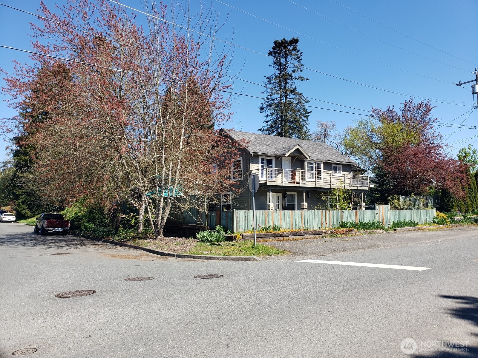 535 Terrace Property Photo