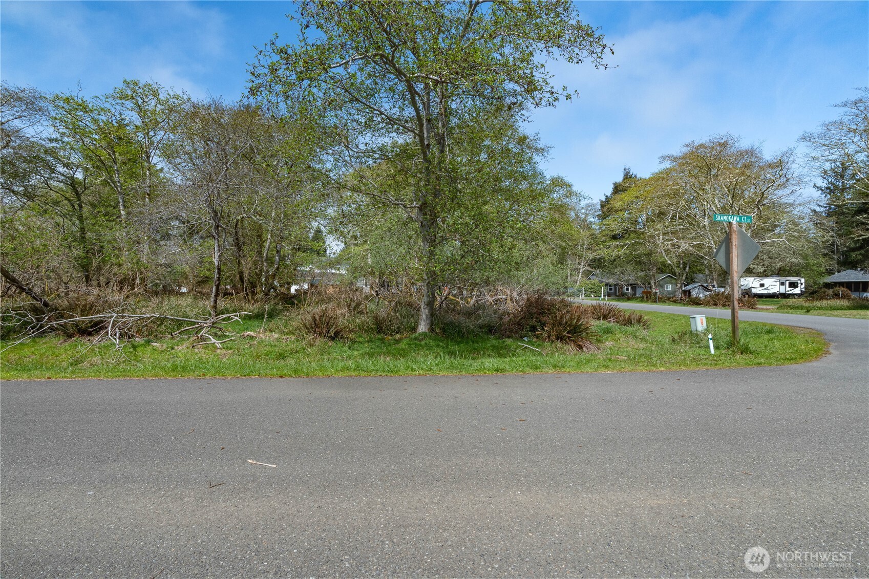 645 Itswoot Avenue Property Photo 8