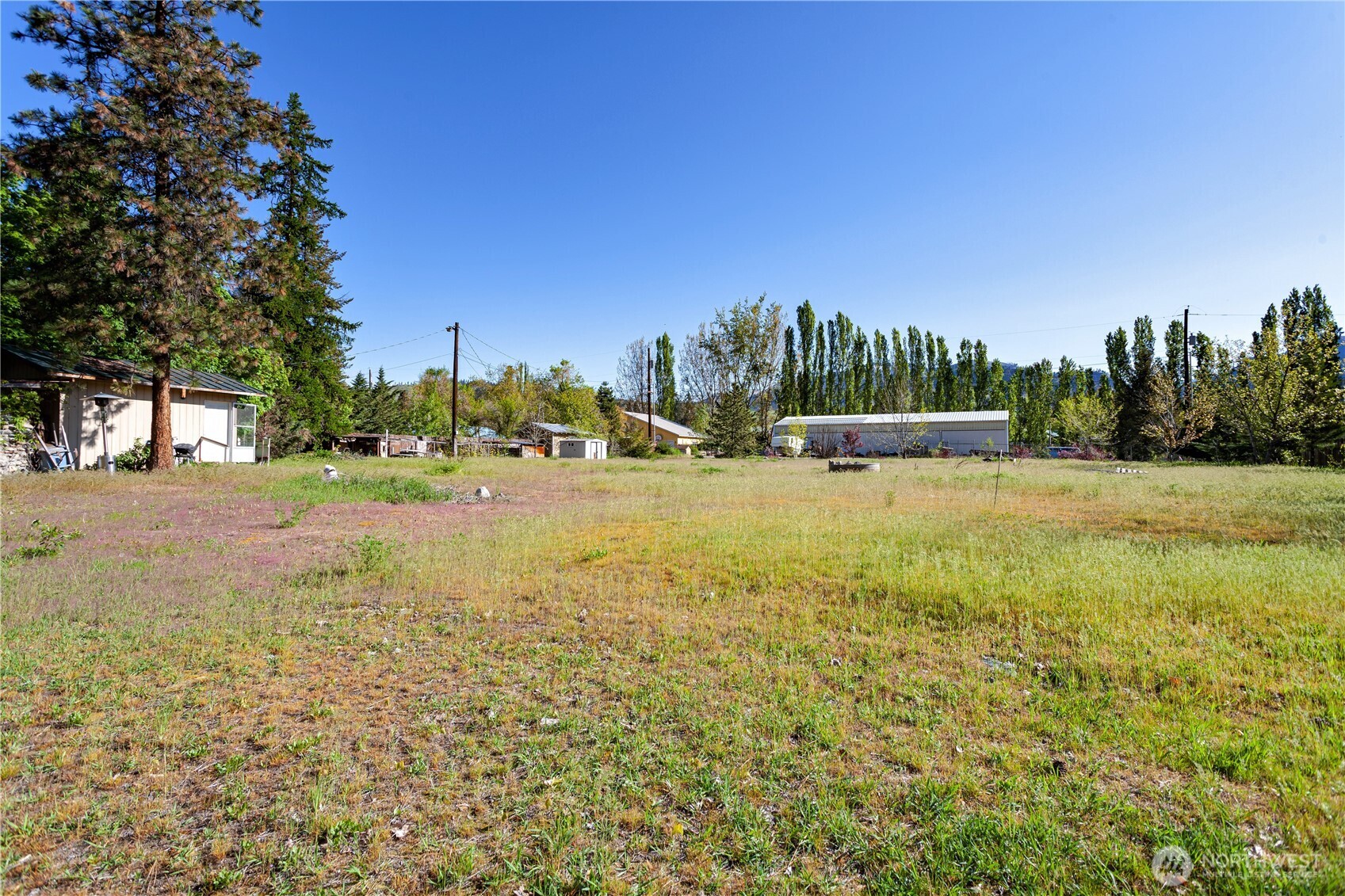8829 Josephine Avenue Property Photo 13