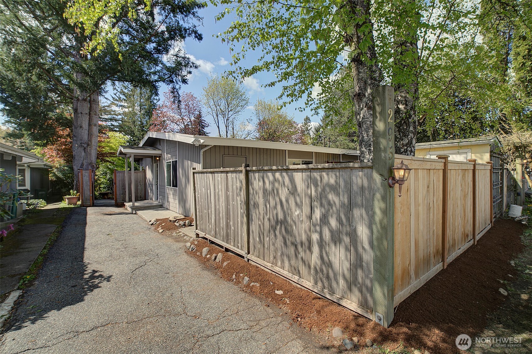 295 1st Avenue Property Photo