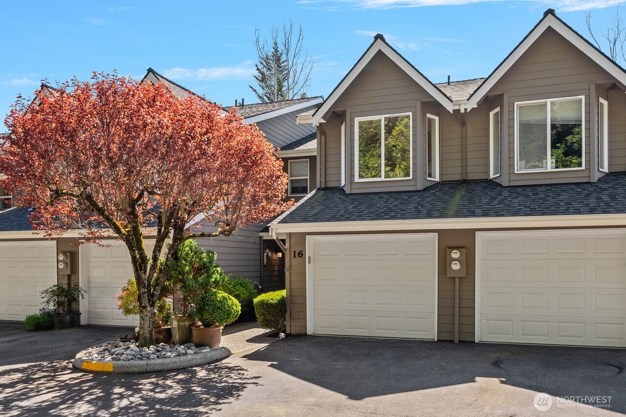Downtown North Bend Real Estate Listings Main Image