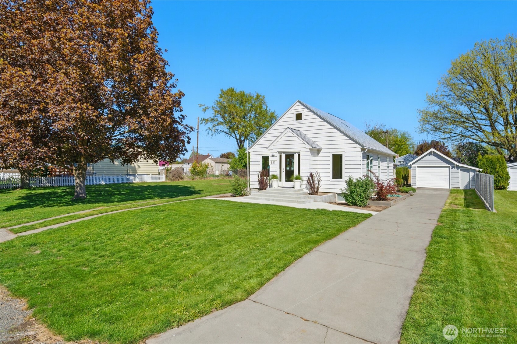 521 Ankeny St Property Photo