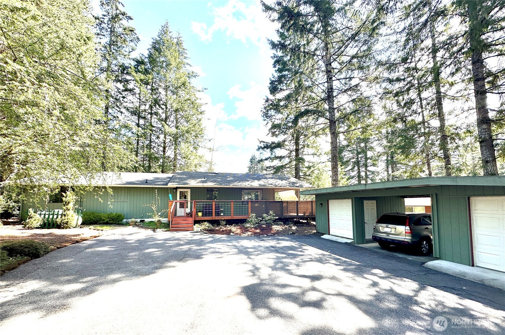 131 E Vine Maple Lane Property Photo