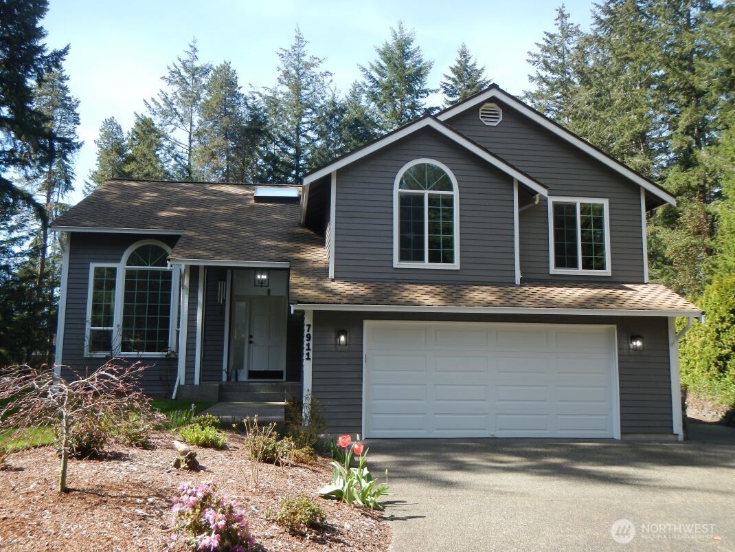 7911 Berry Ridge Road Property Photo 1
