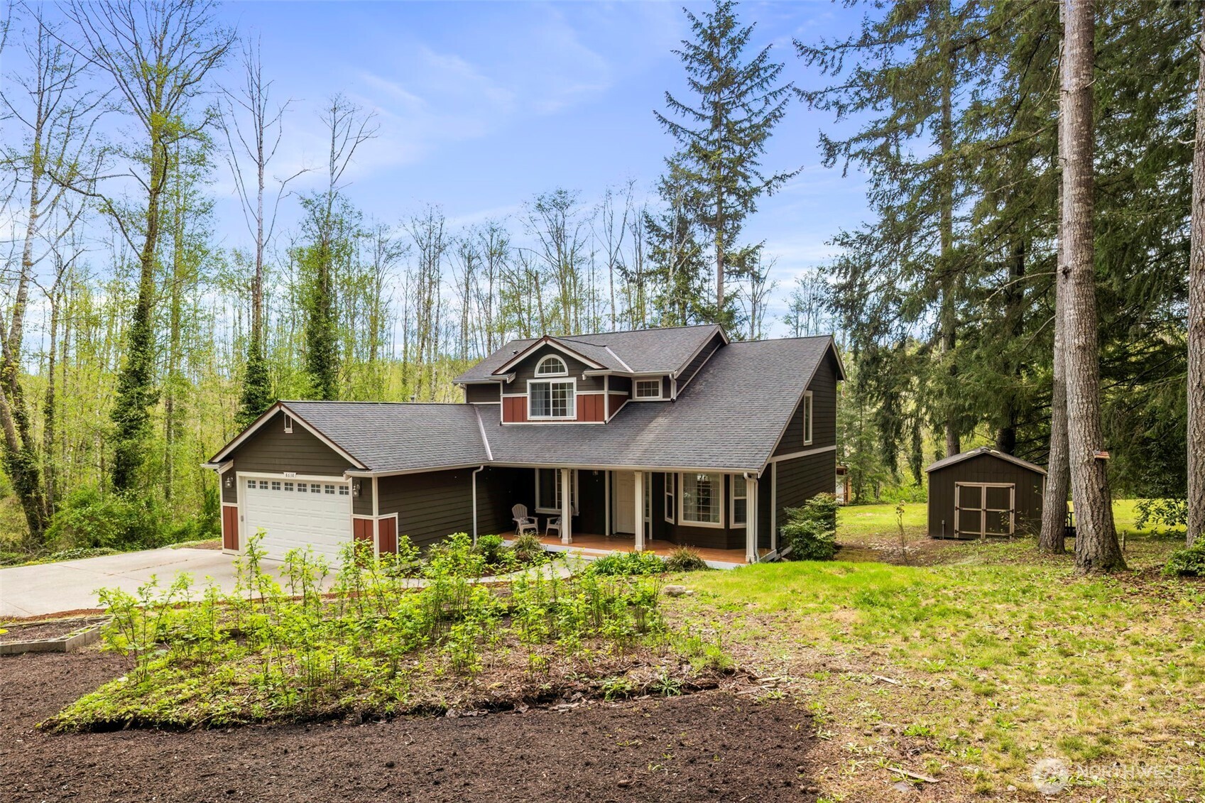 8638 Long Lake Road Property Photo