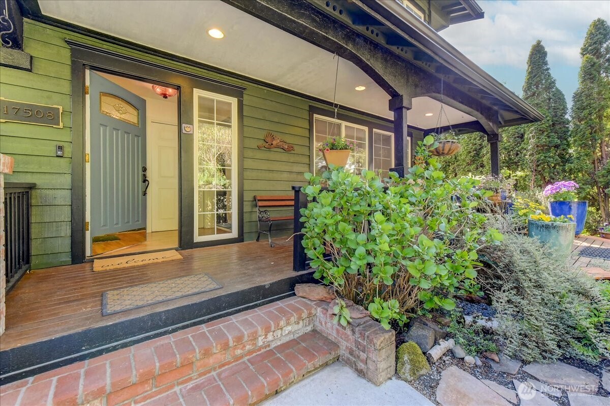 17508 32nd Avenue Property Photo